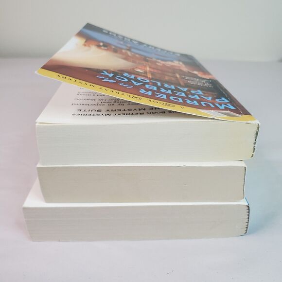 Lot of 3 ELLERY ADAMS - Cozy MYSTERIES - Book Retreat #2, 4, 7 MM PAPERBACK - Picture 4 of 13